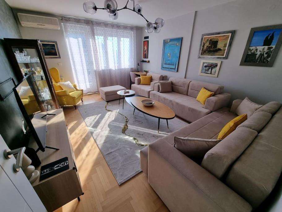 Luxury Apartment Emas Old Town Sarajevo Dream View Esterno foto