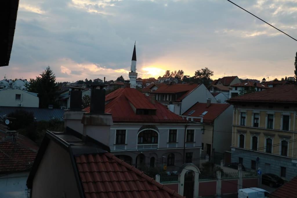 Luxury Apartment Emas Old Town Sarajevo Dream View Esterno foto